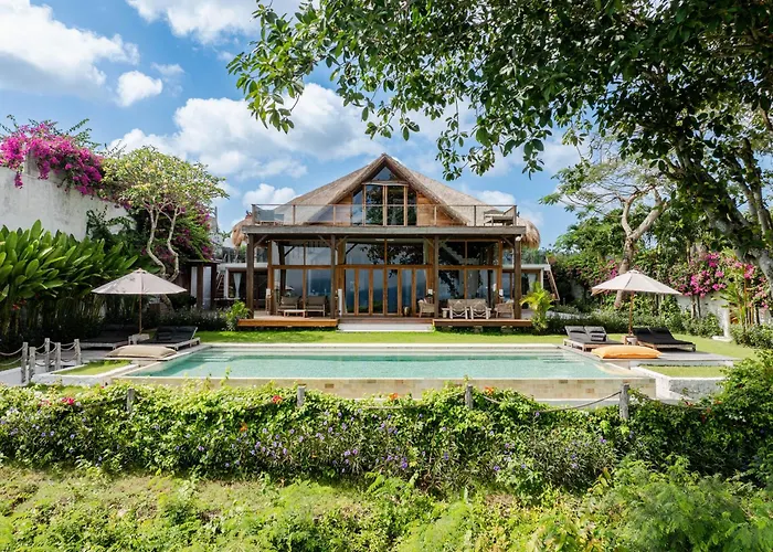 Villa Selatan By Cardinal Real Estate